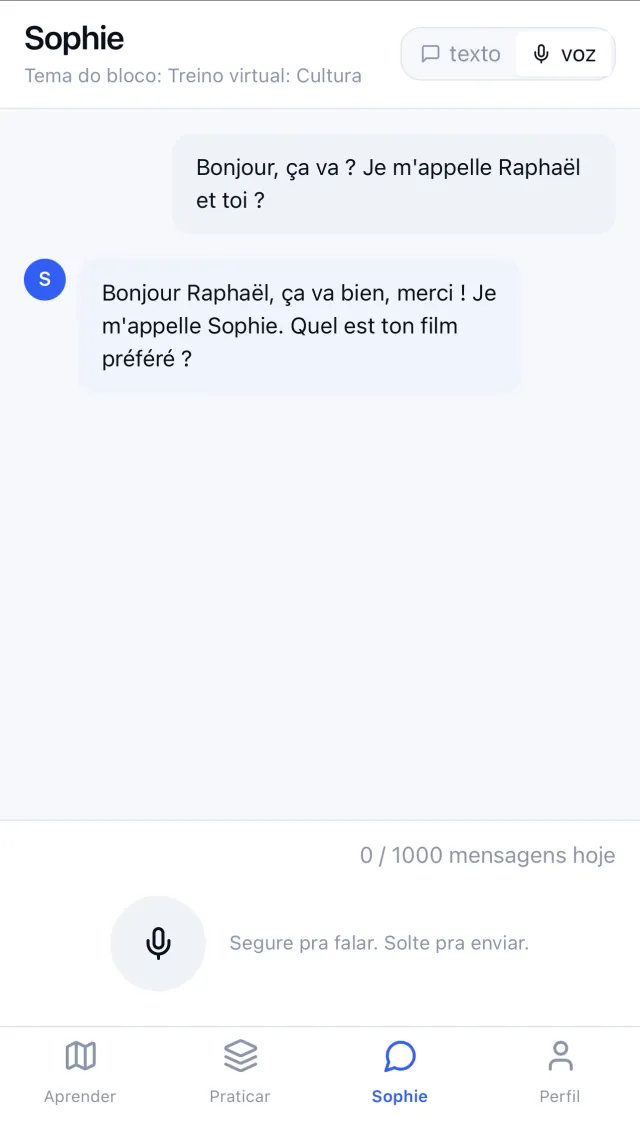 Chat com a Sophie: alternar entre texto e voz, e segurar pra falar